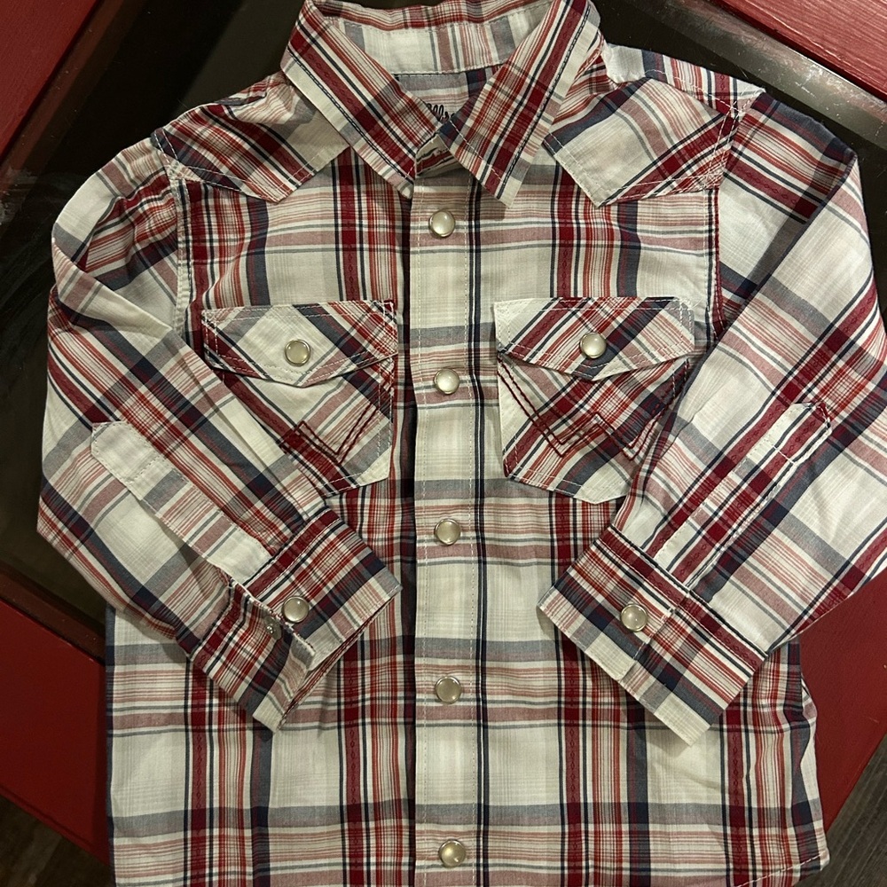 Wrangler pearl snap button down